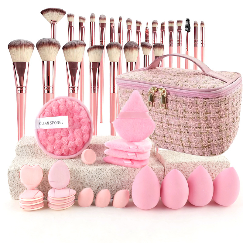 Zestaw Pędzli do Makijażu Eleg – Travel Accessories Kit recenzja i cena