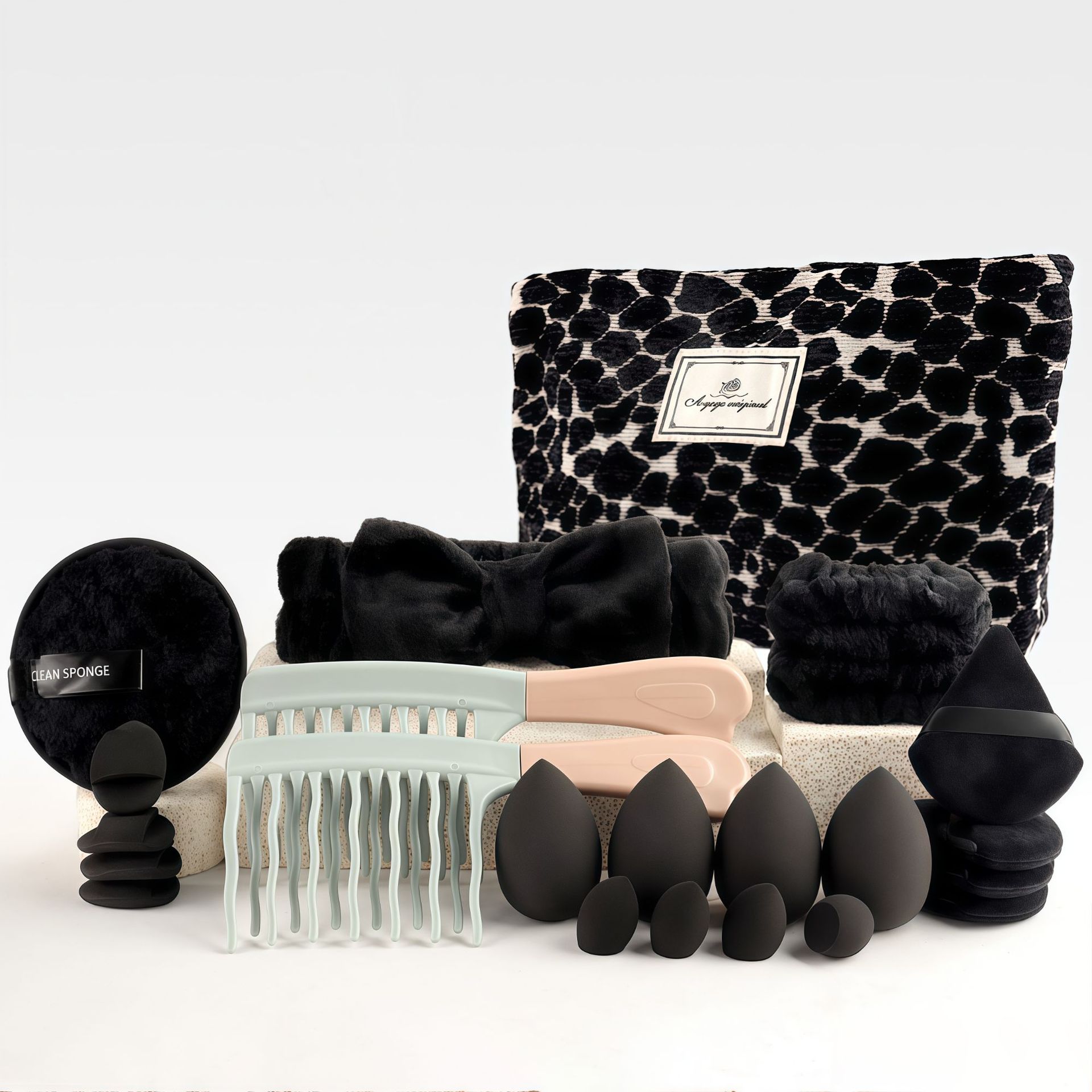 Zestaw Pędzli do Makijażu Eleg – Travel Accessories Kit recenzja i cena